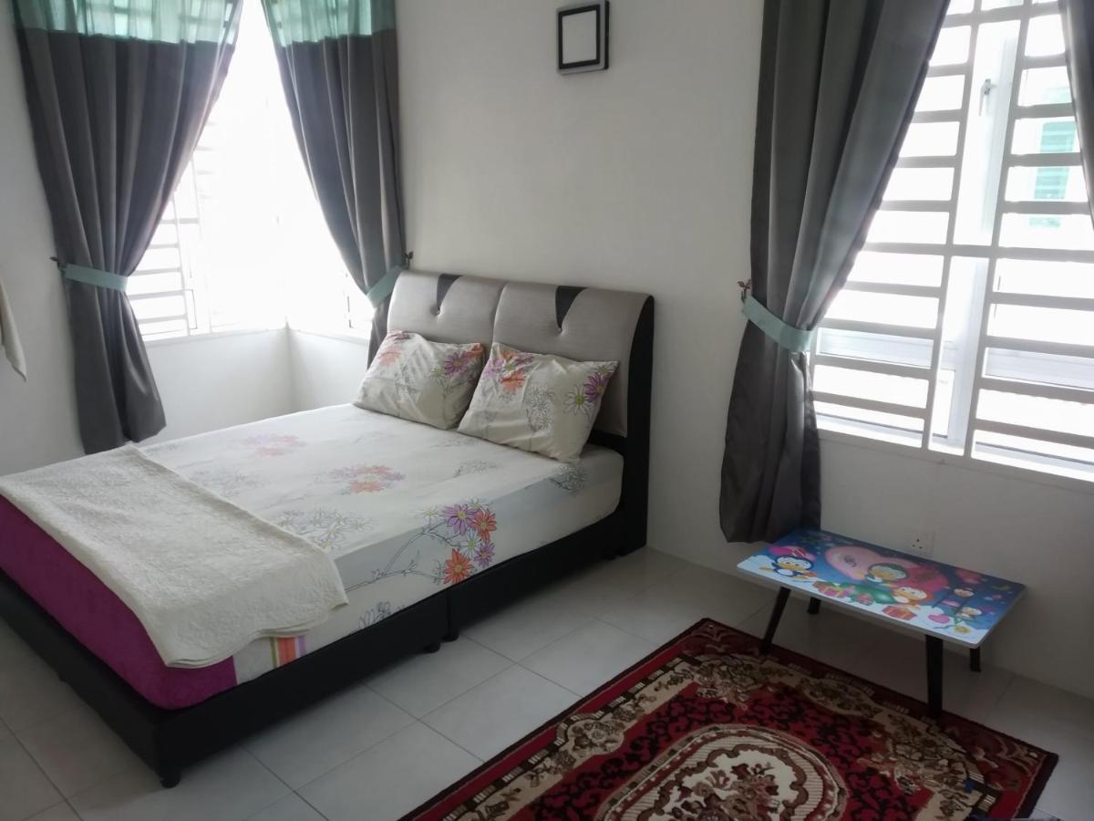 Fathullah'S Homestay อลอร์สตาร์ ภายนอก รูปภาพ