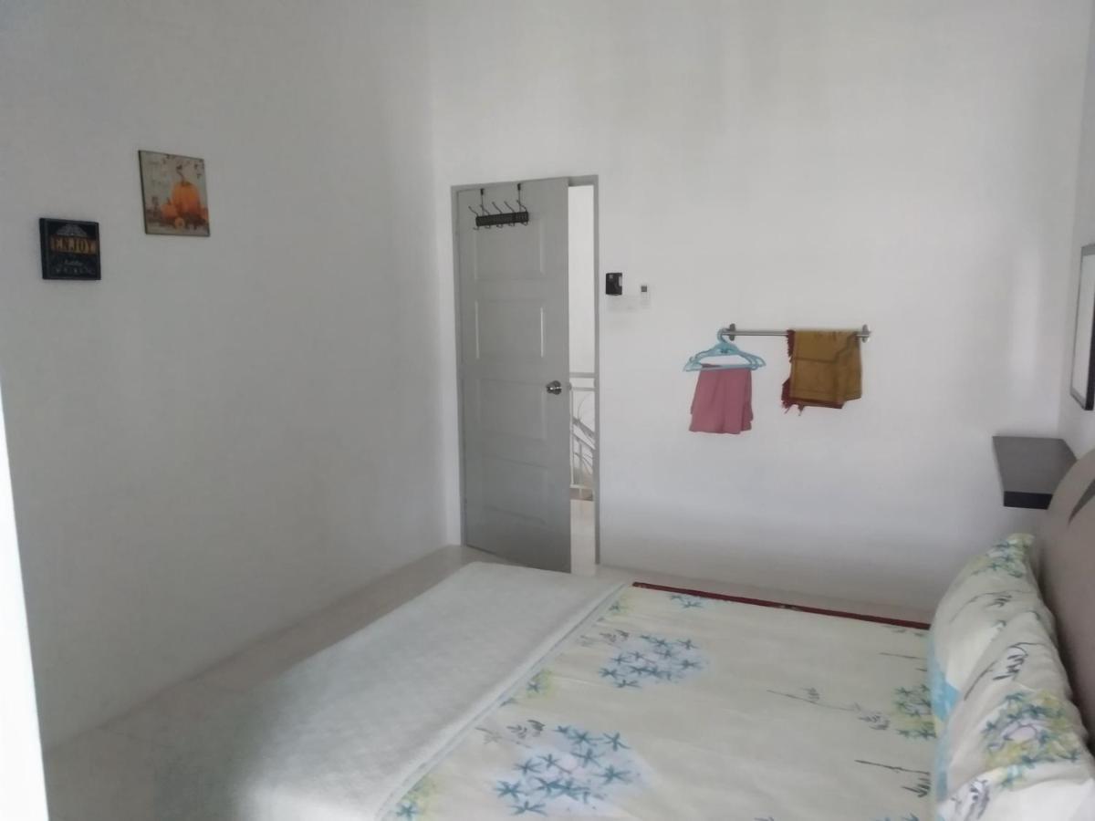 Fathullah'S Homestay อลอร์สตาร์ ภายนอก รูปภาพ