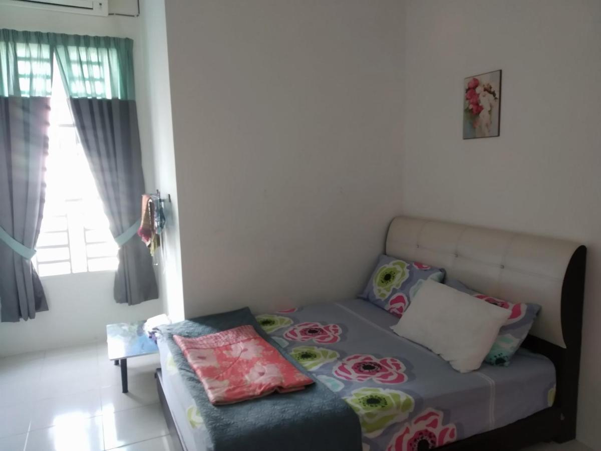 Fathullah'S Homestay อลอร์สตาร์ ภายนอก รูปภาพ